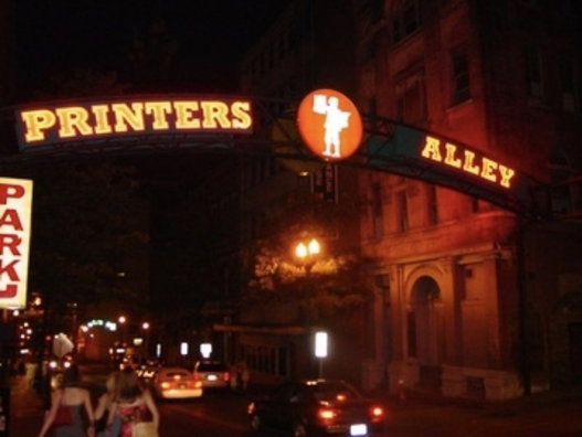 Printer's Alley at night